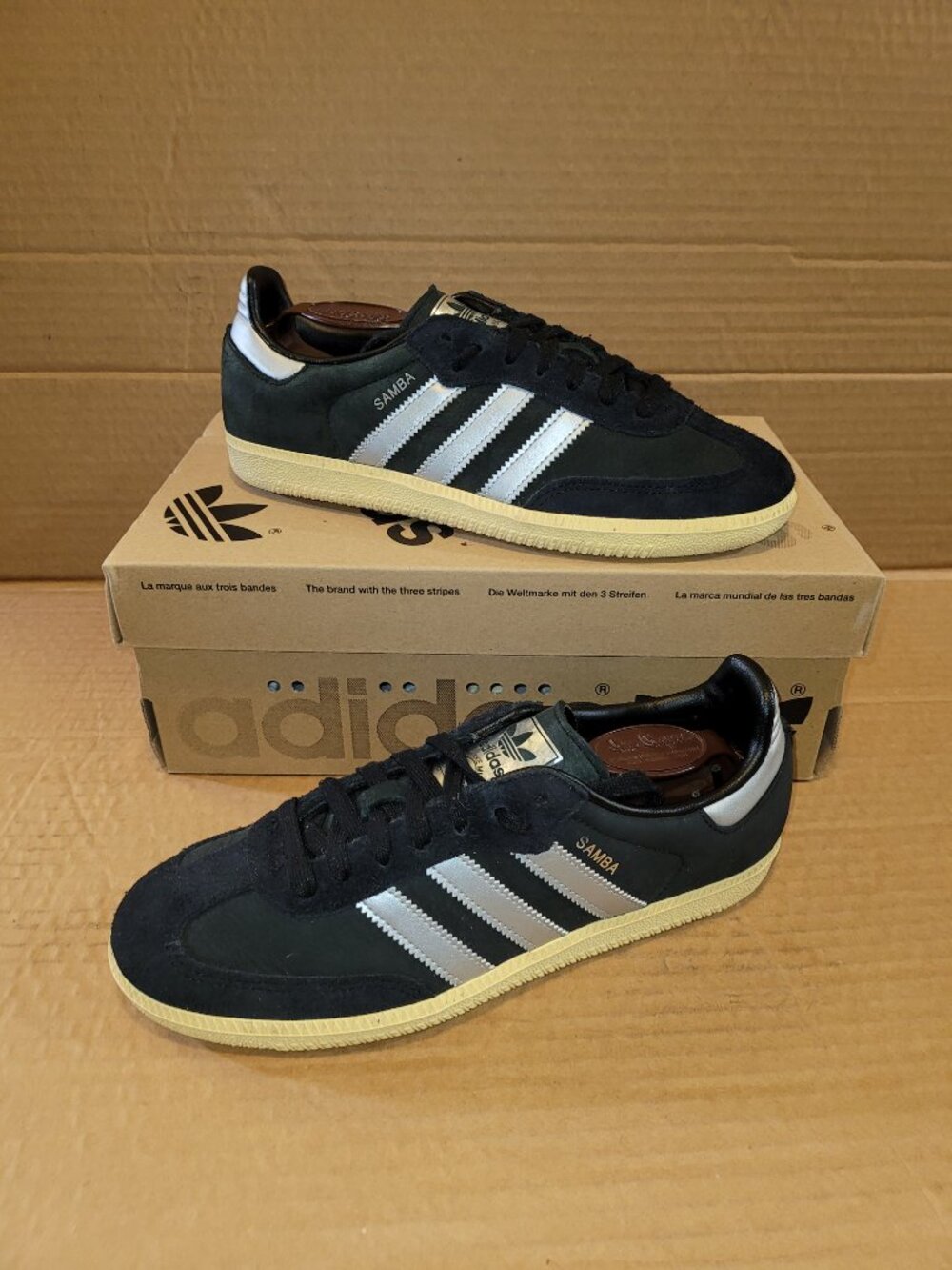 Adidas Originals Women's Black/Silver/Yellow Samba OG Sneakers IE8128 Size 8.5 - Picture 9 of 16